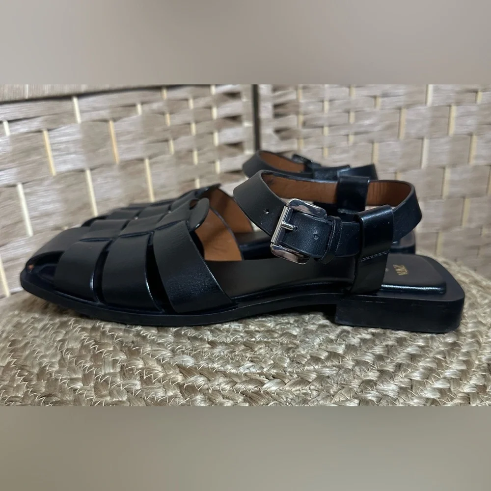 Zara Buckled Fisherman Sandals - Size 40 - Picture 7 of 10